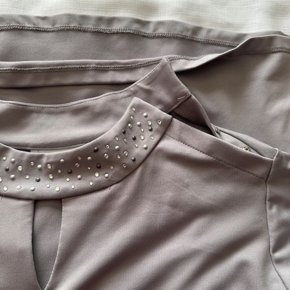 Susan Graver 2X Gray Long Sleeve Keyhole Top Embellished Collar & Cuffs Classic - Picture 16 of 16